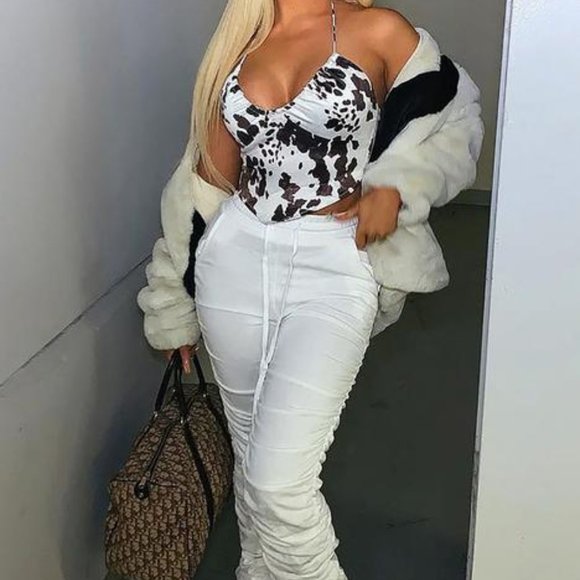 Fashion Nova 🤍 White Stacked Pant - Picture 1 of 13